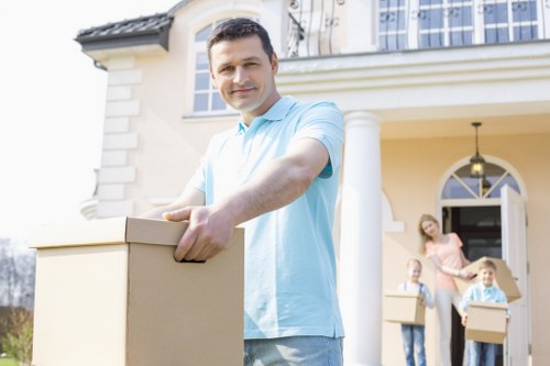 Checklist and moving preparation for a house move in West Brompton